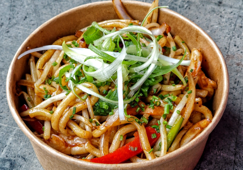 Stir Fried Udon Chicken